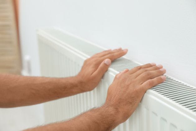 Radiator Not Heating Up? Top Causes and Safe Checks